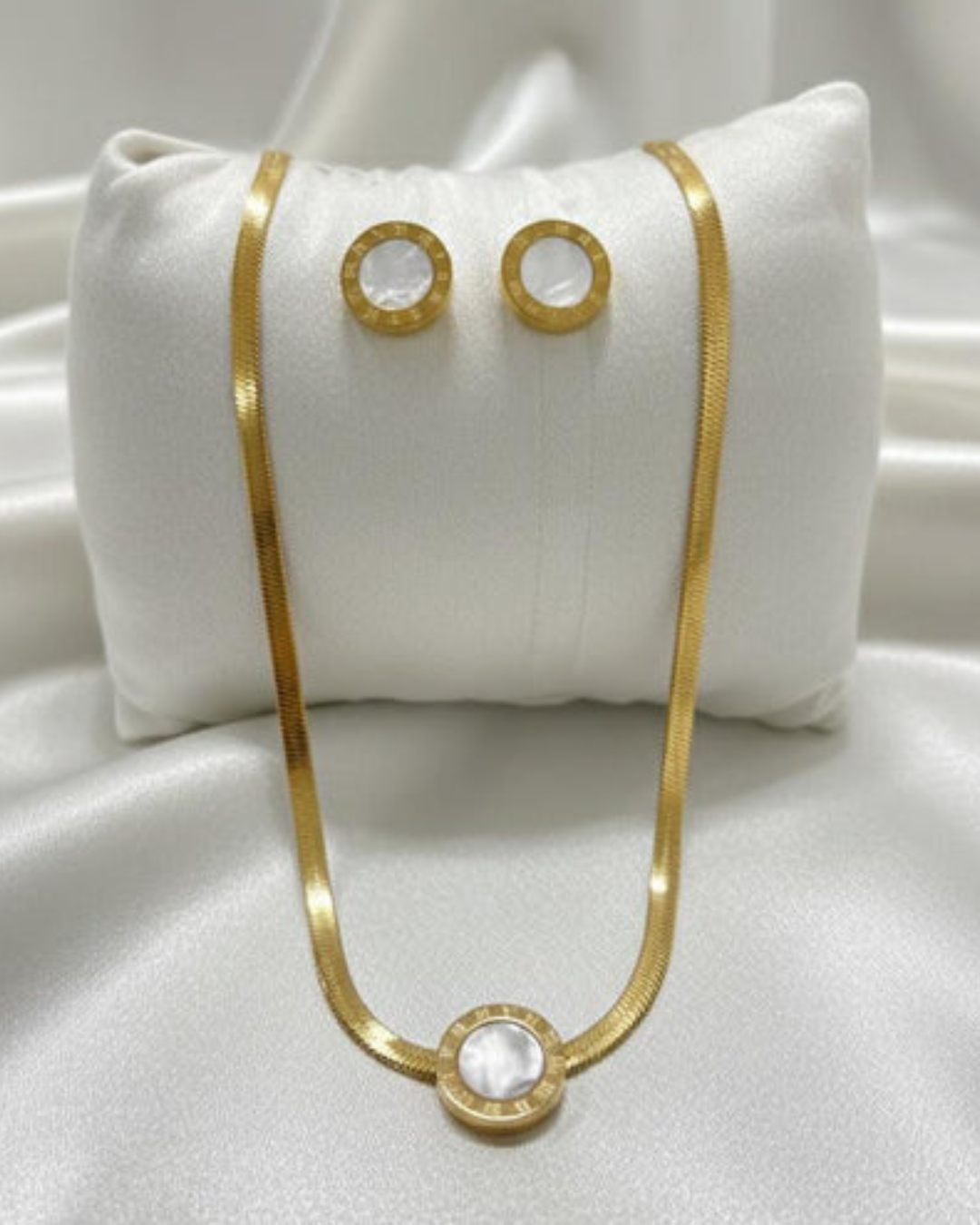 Metropolitan Mixed-Metal Necklace Set