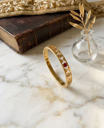 Golden Floral Cut Bracelet